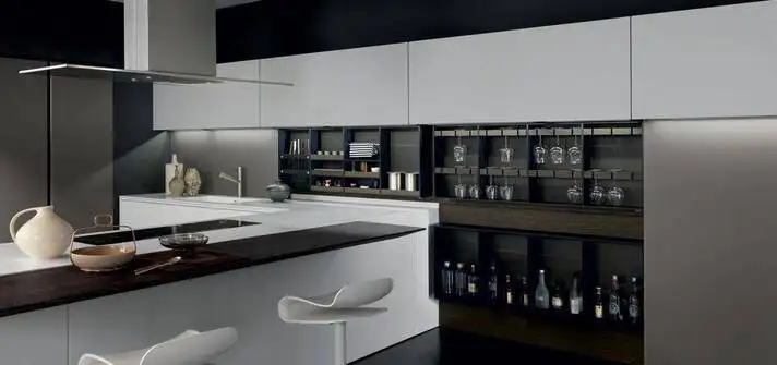 Plan de travail sur-mesure en r�sine � Ollioules dans le Var