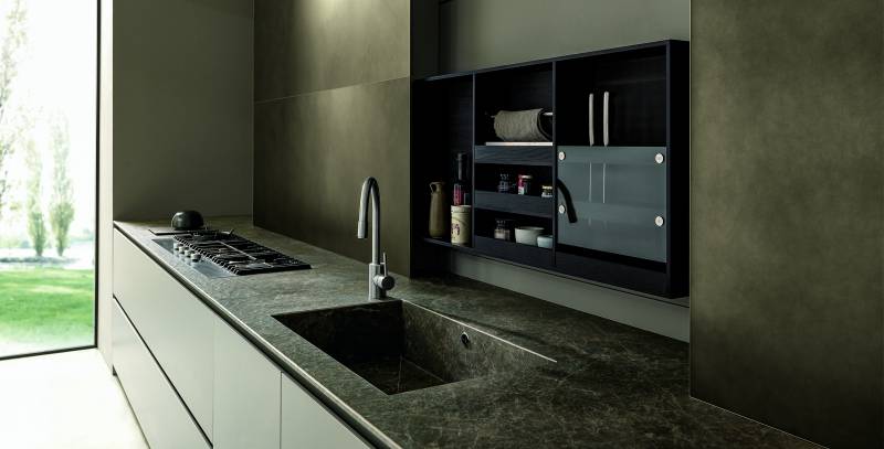 Cuisine grand hauteur armoires 